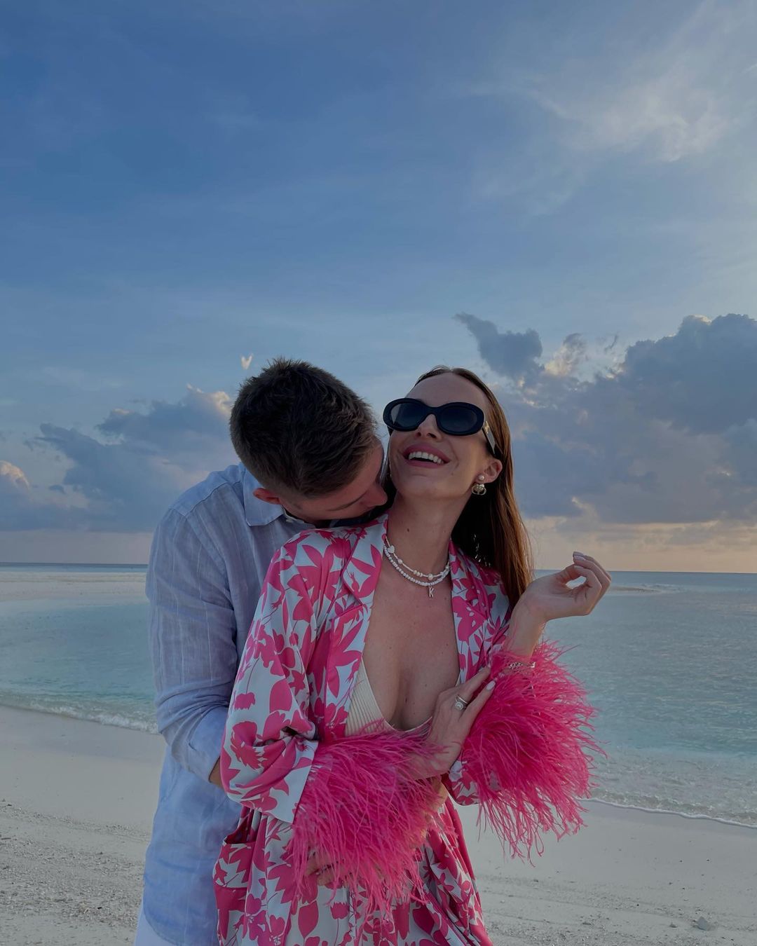 Шоумен Владимир Остапчук официально развелся с женой