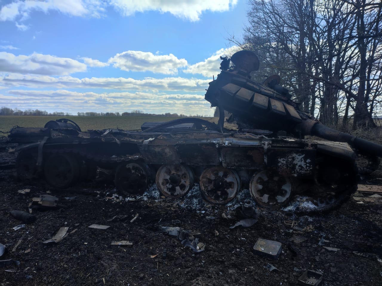 Под Прилуками ВСУ уничтожили вражескую колонну и пополнили свой автопарк российским 