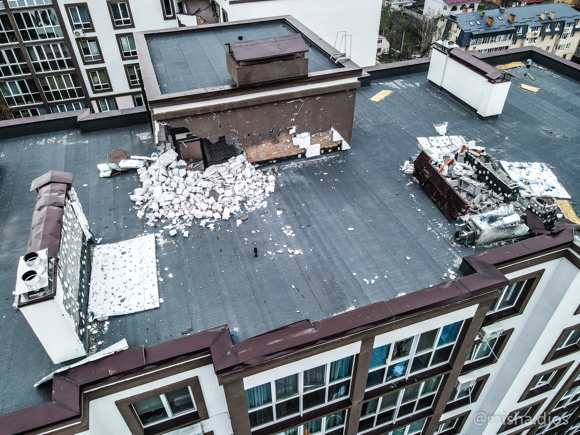 Зруйнований Ірпінь показали з висоти пташиного польоту (фоторепортаж)