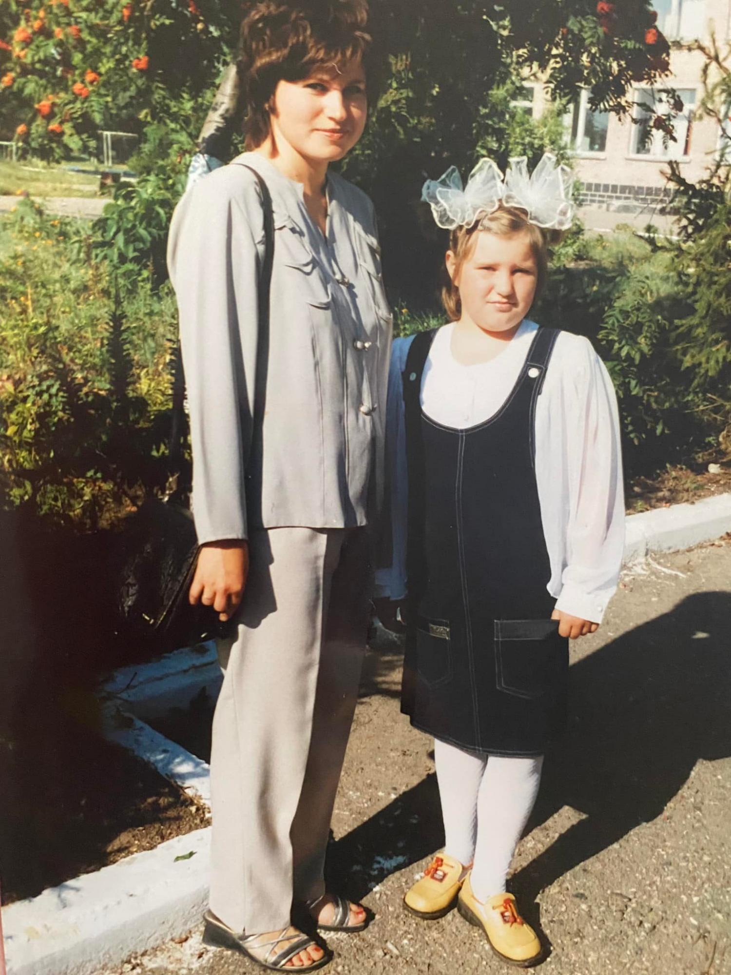 Как alyona alyona выглядела в детстве и юности: редкие фото