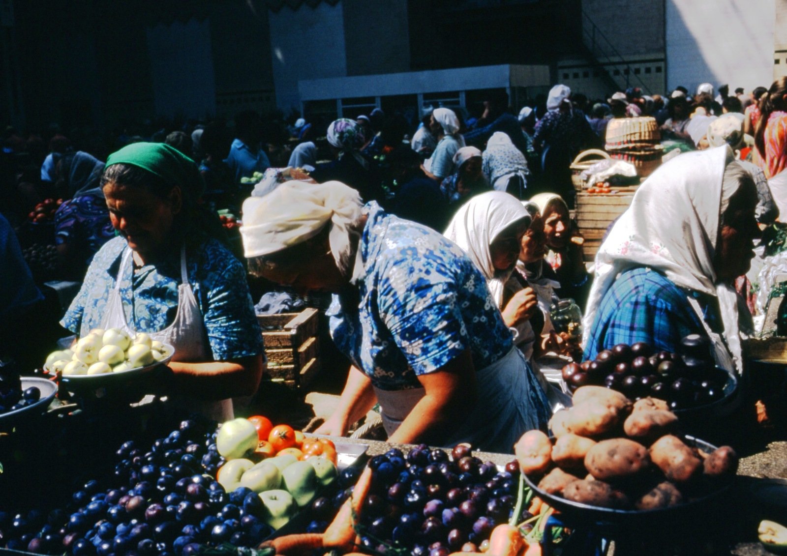 Такой Бессарабку в Киеве мало кто помнит: как выглядел рынок в 1972 году (фото)