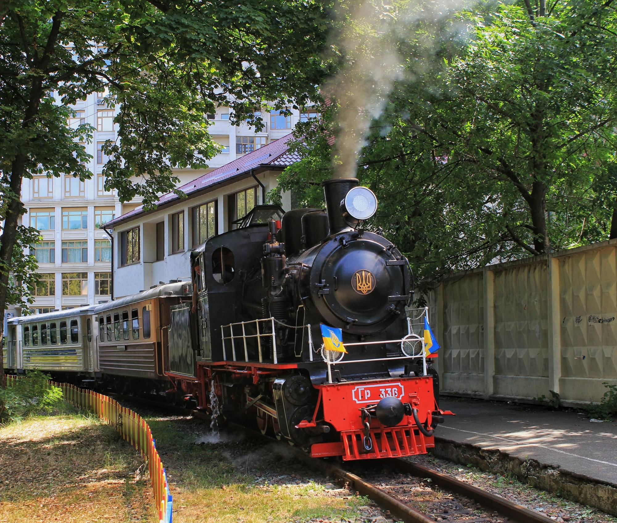 В Киеве после капремонта снова курсирует легендарный паровоз: как и где покататься (фото)