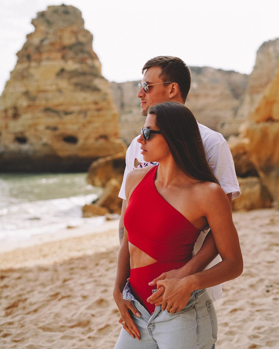 Марина Бех-Романчук привітала коханого з днем народження гарячими фото: "один з найпрекрасніших днів"