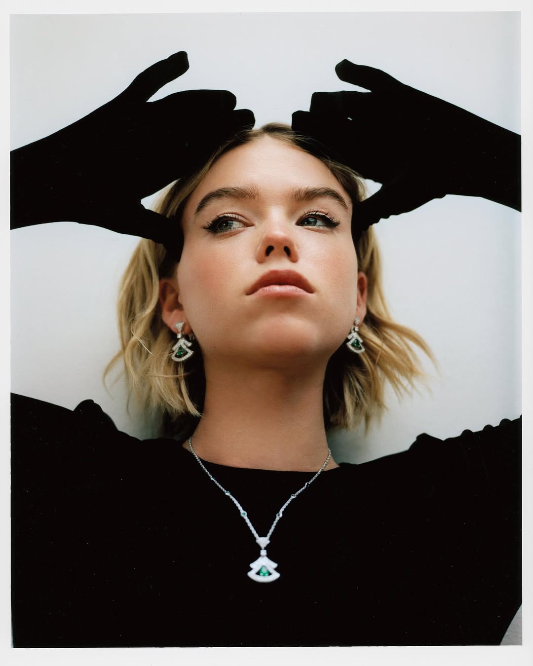 Як у реальному житті виглядає акторка, яка зіграла Рейніру Таргаріен у серіалі "Дім Дракона"