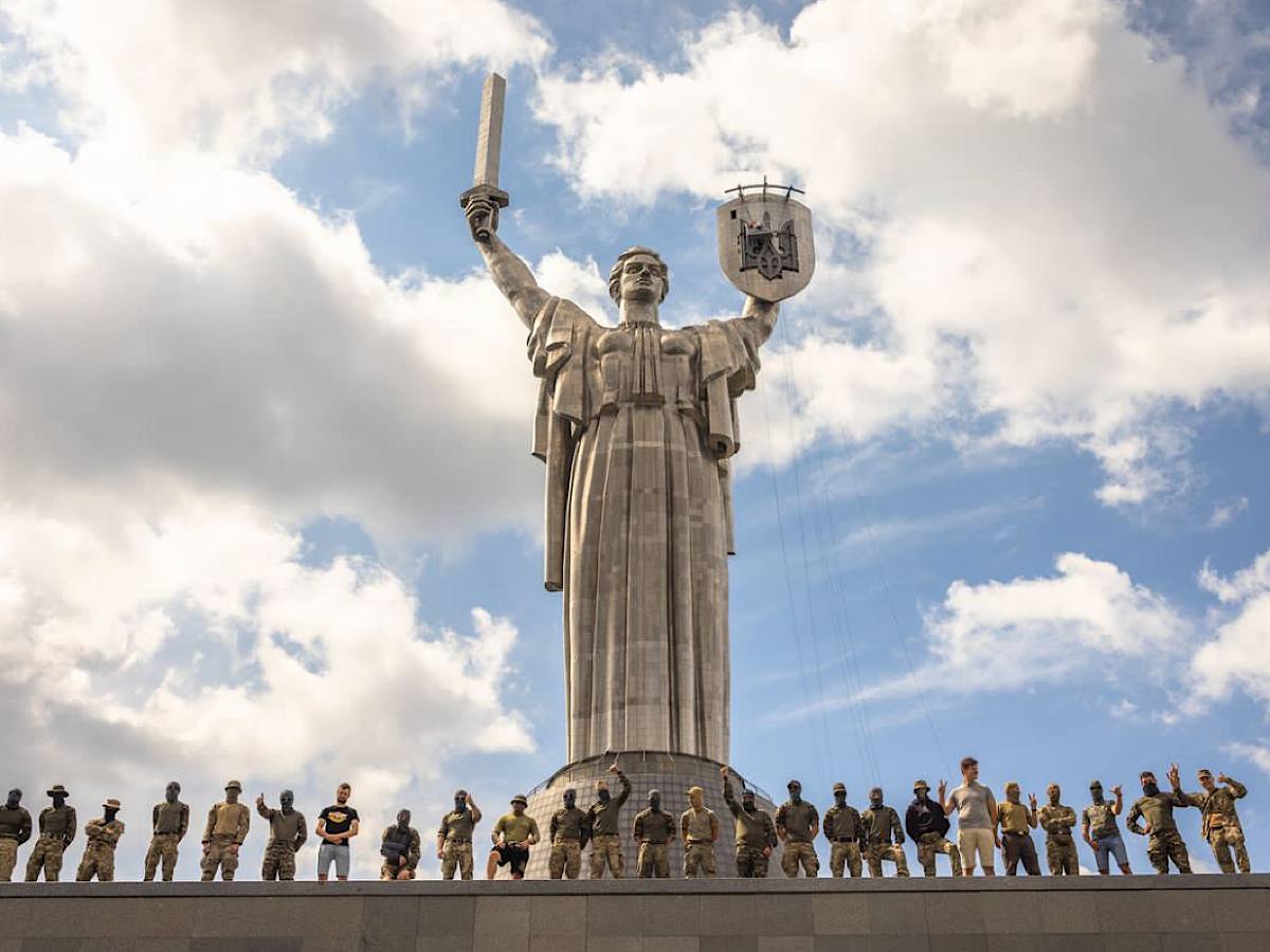 "Батьківщина-мати" стане доступною для киян і гостей міста: коли можна відвідати територію меморіалу