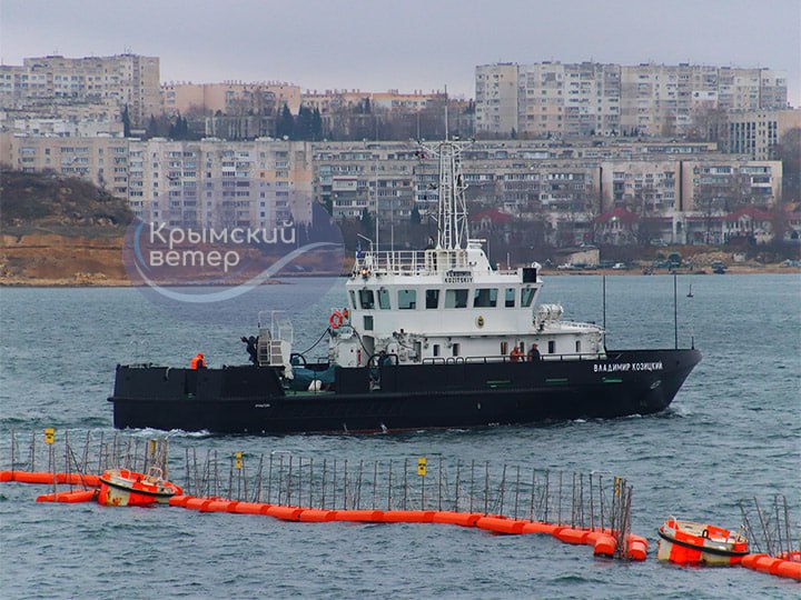 В Севастополе мог подорваться еще один российский корабль: что известно