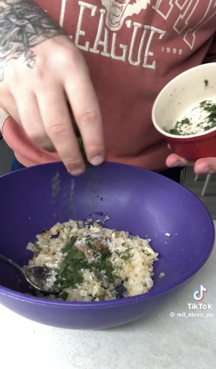 Жарить не нужно: как приготовить вкусные котлеты по-немецки (видео)