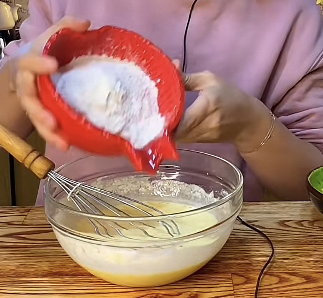 Быстро и дешево: рецепт вкусного пирога, который никогда не надоест