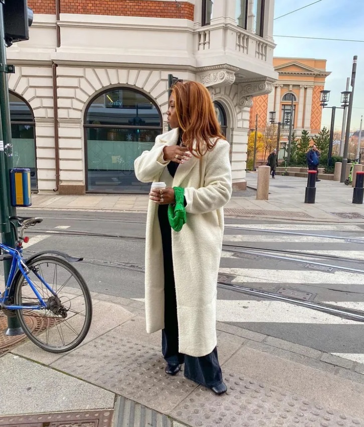 Який колір пальта став наймоднішим у 2024 році: трендові образи на осінь та зиму