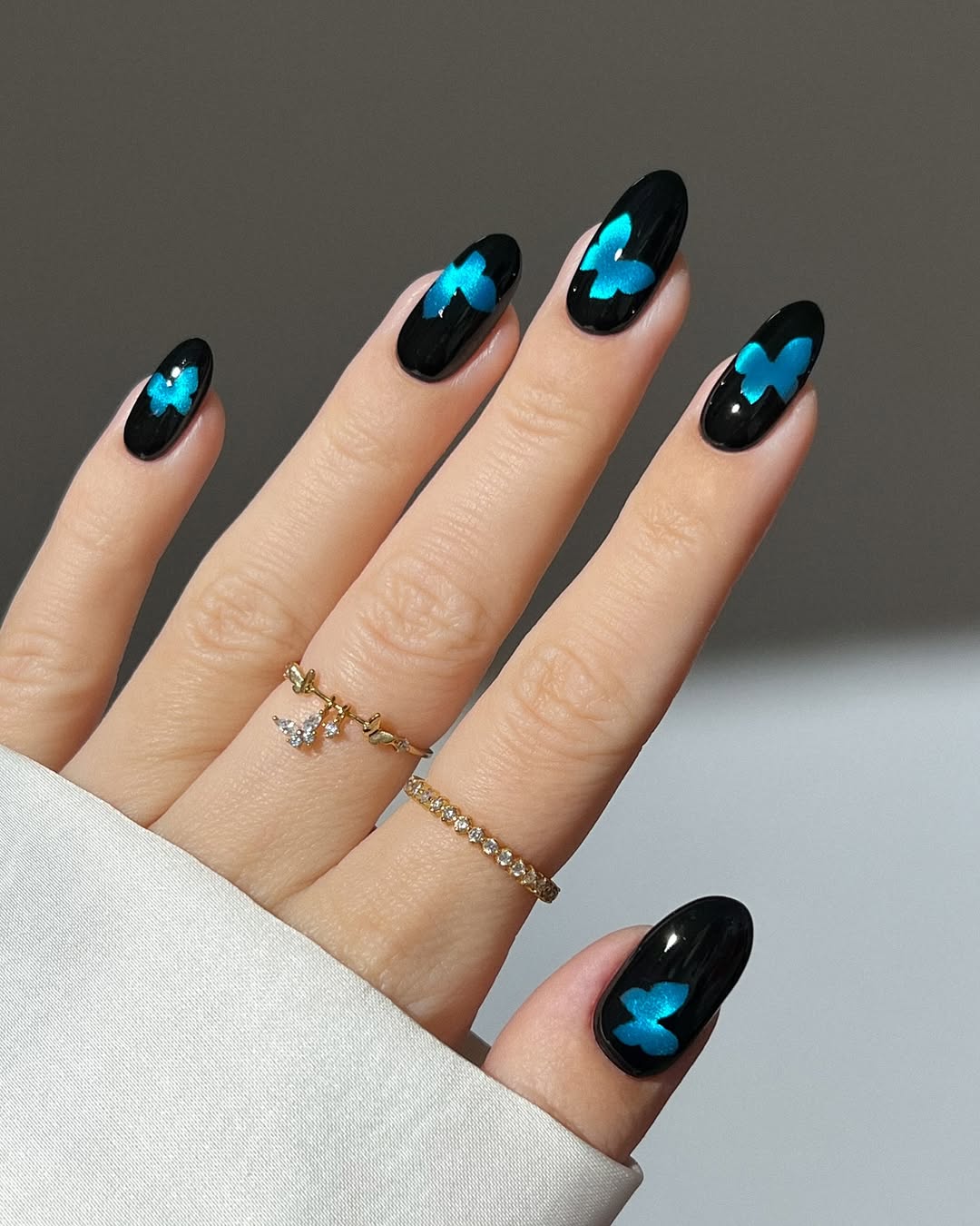 Бабочки на ногтях - самый горячий весенний тренд маникюра, который покоряет модниц во всем мире