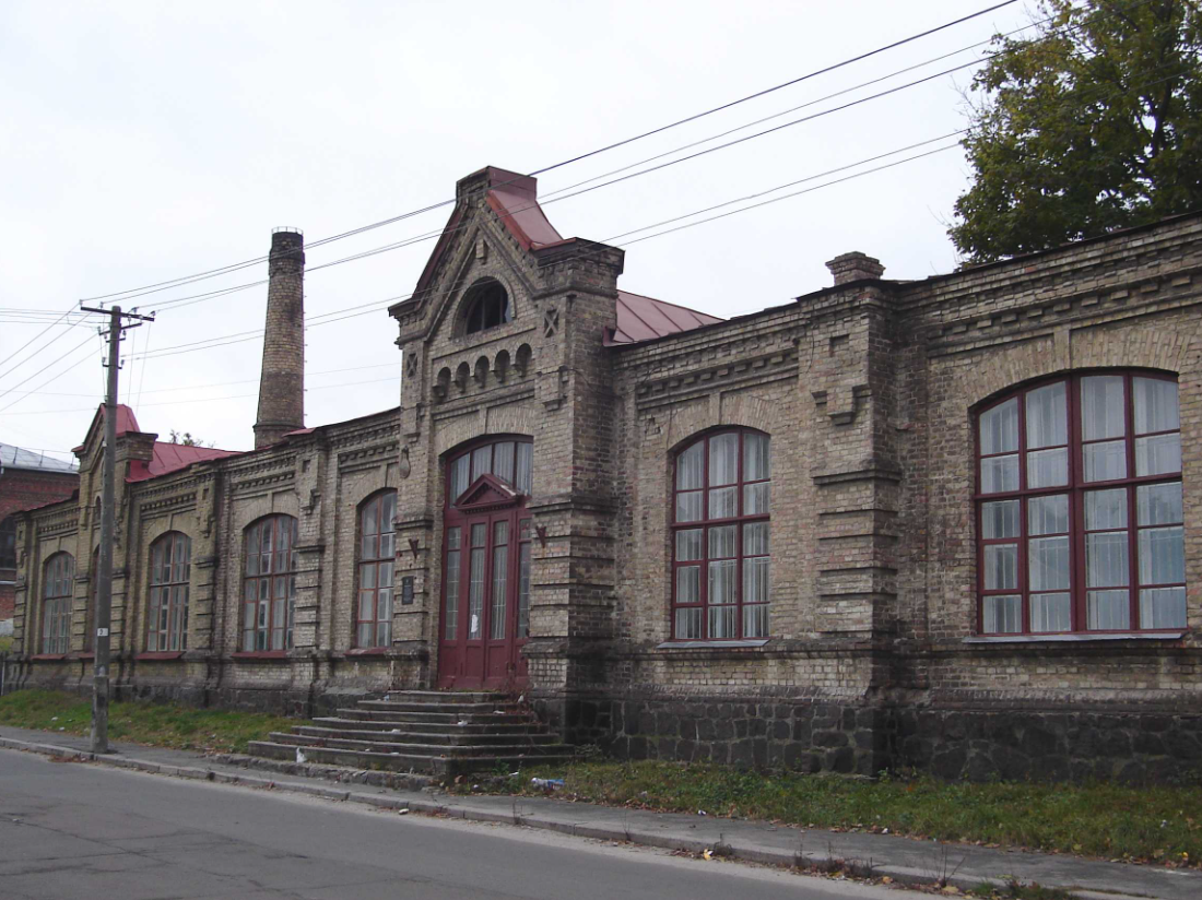 У Києві зносять будівлі Залізничної колонії. Дивіться, як вона виглядала понад 100 років тому