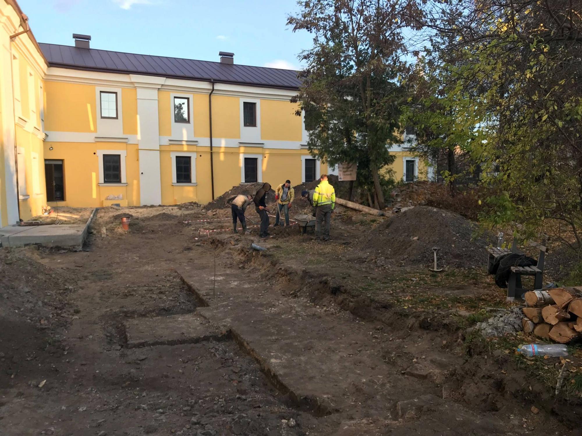 Матір костелів на Русі: у Луцьку виявили руїни унікального давнього храму (фото)