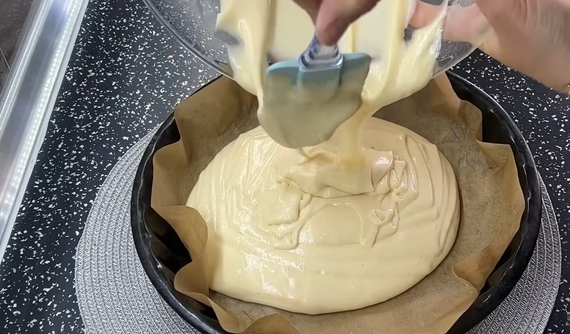 Любимый пирог итальянцев из простых украинских продуктов: рецепт-пятиминутка