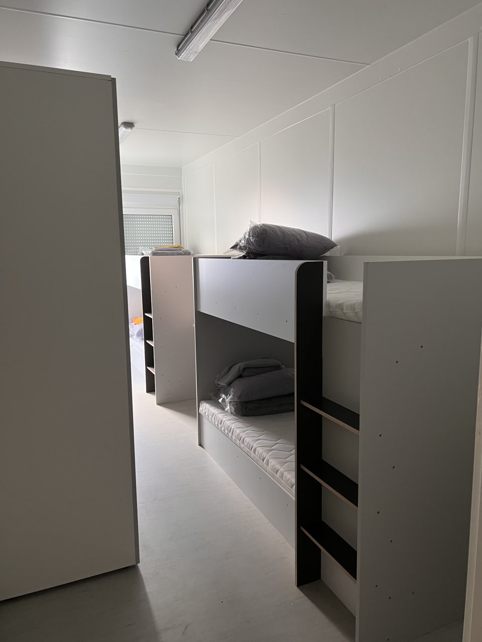 Нове модульне містечко для переселенців у Бородянці: як воно виглядає (фото)