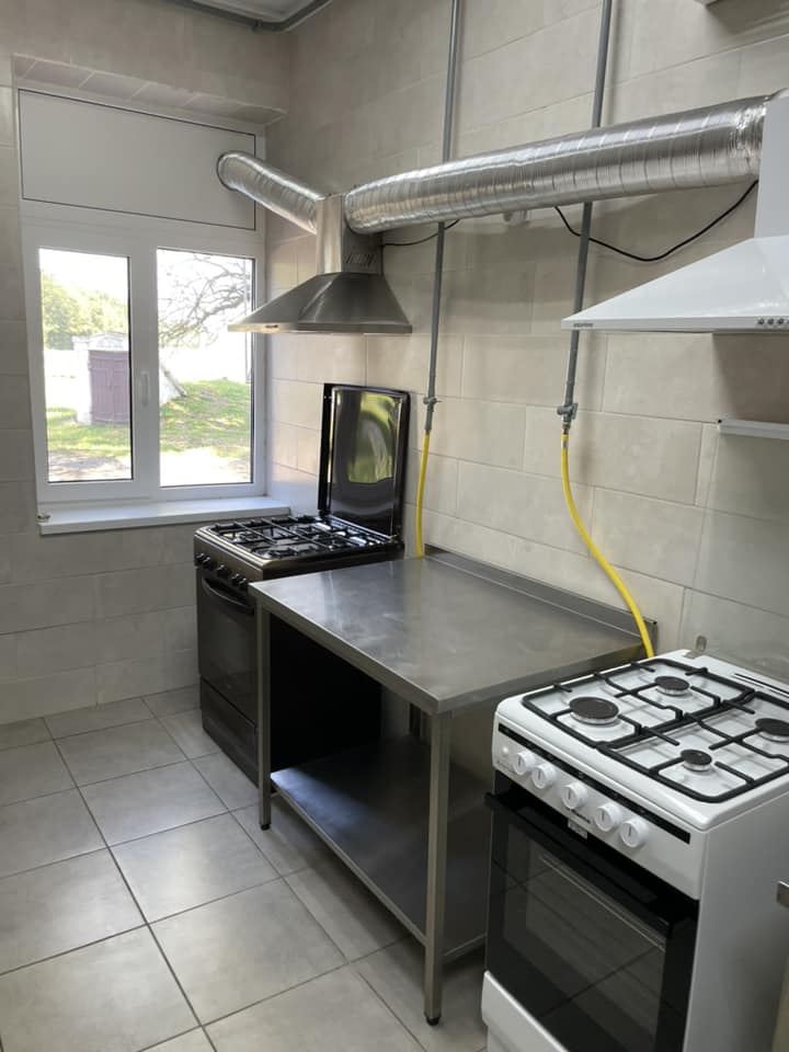 В Україні переселенцям знаходять безкоштовне житло та роботу: куди звертатися по допомогу