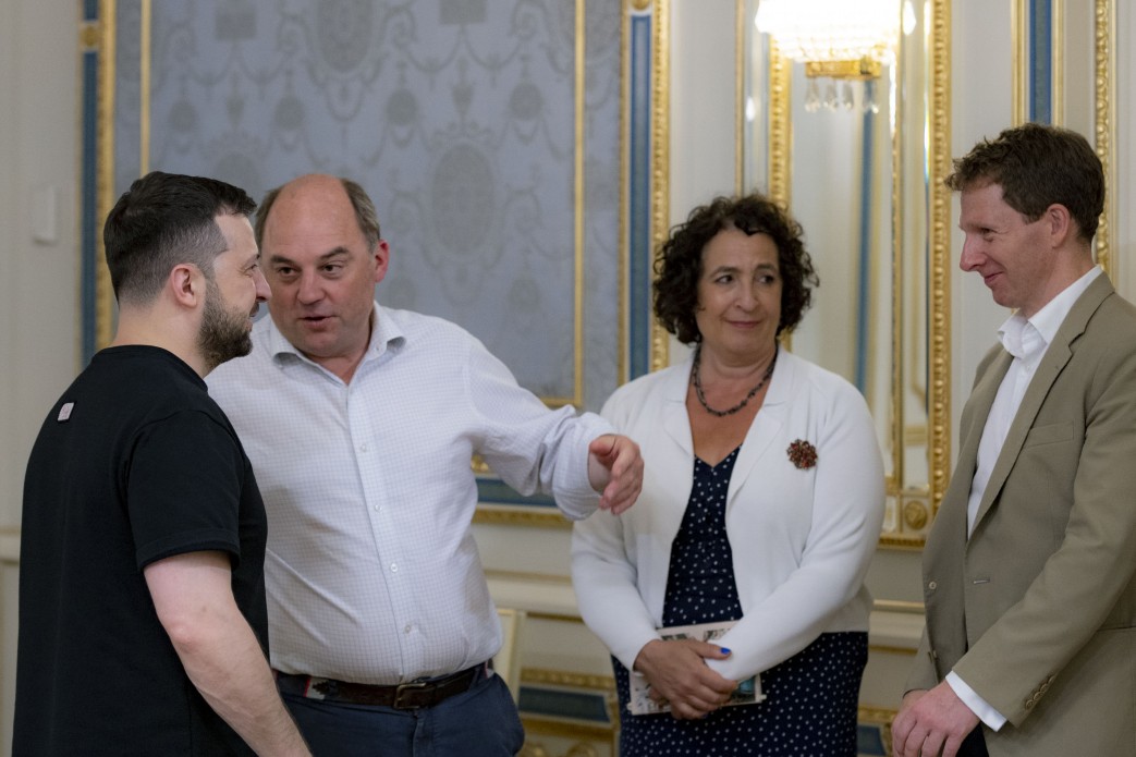 От поддержки до истории с Amazon. Что сделал и чем запомнится Бен Уоллес для Украины