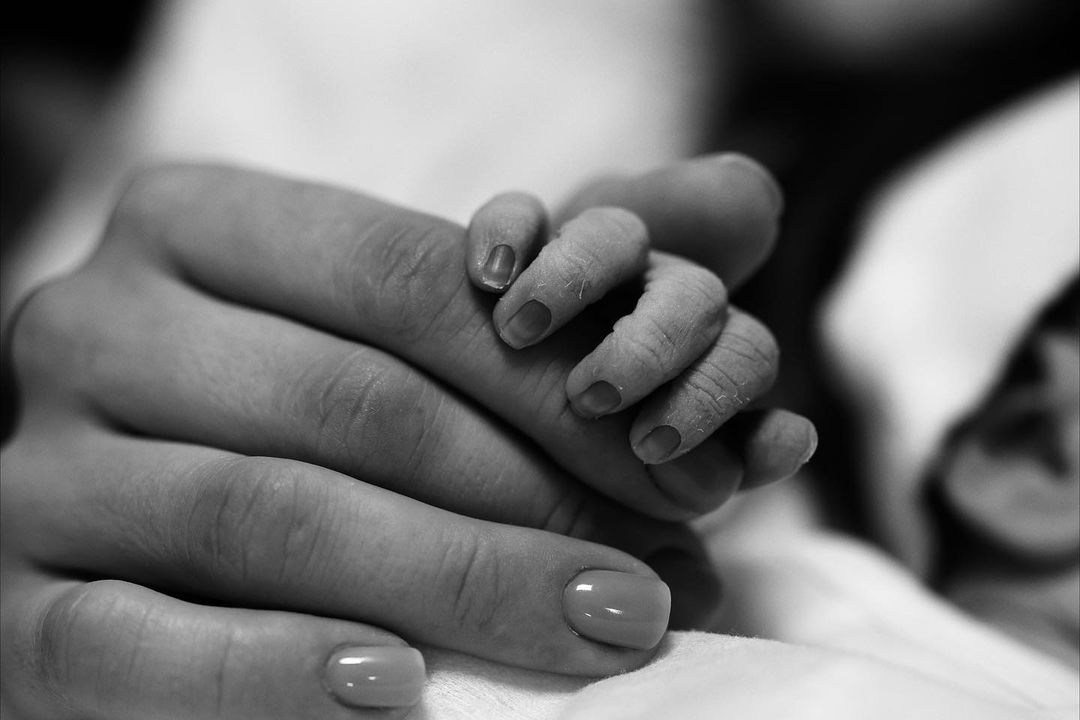 Украинская модель Виктория Маремуха впервые стала мамой: первые фото из роддома