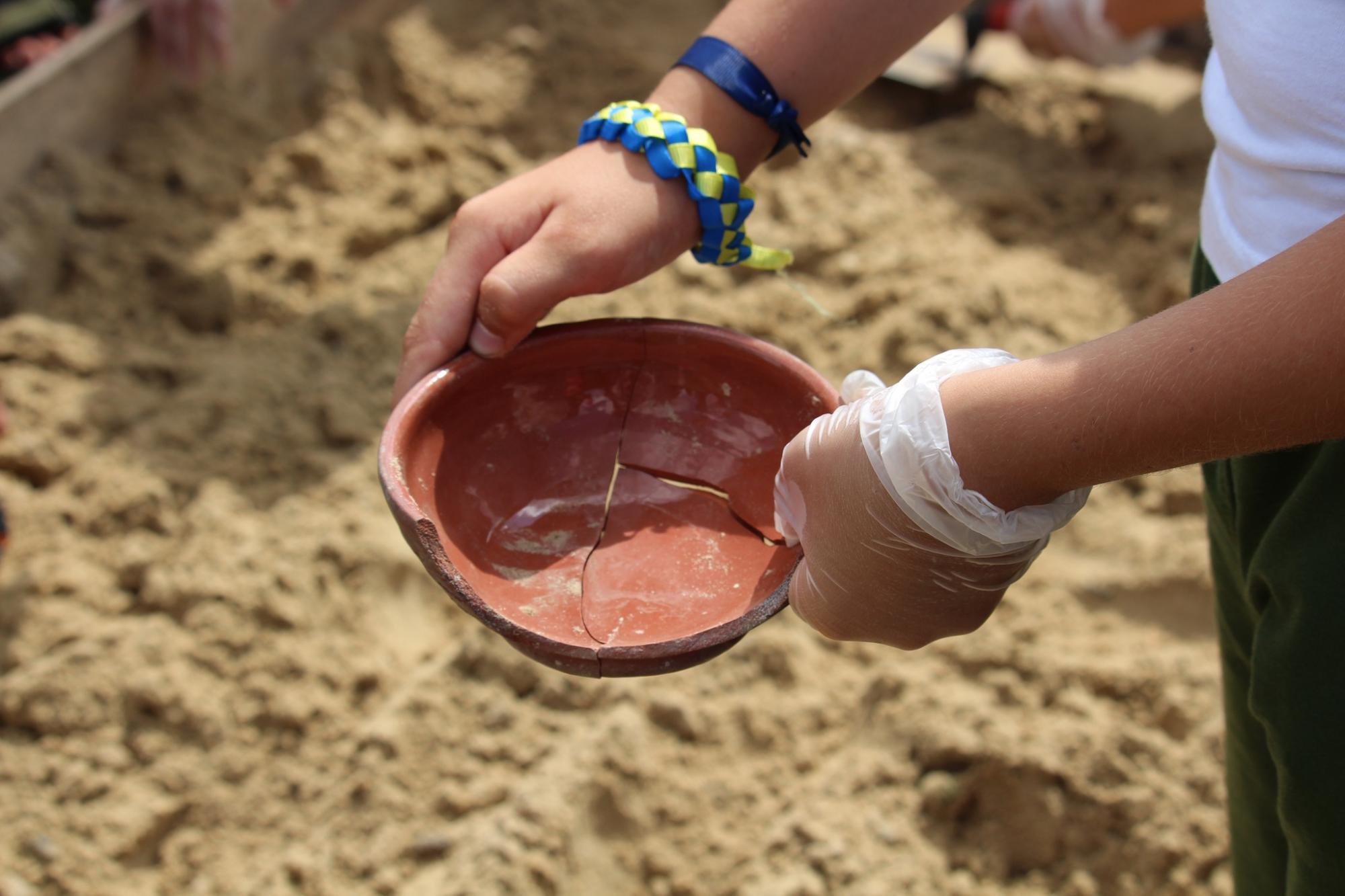 Під Львовом археологи розкопали слов'янські житла, яким тисяча років: фото артефактів