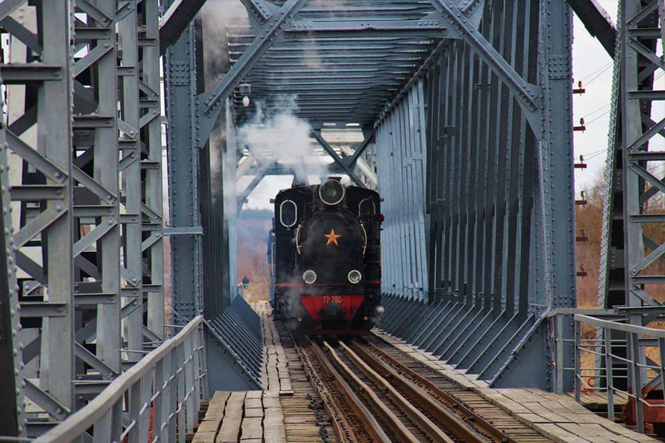 По подольской узкоколейке. Украинцев приглашают в ретро-тур со старинным паровозом