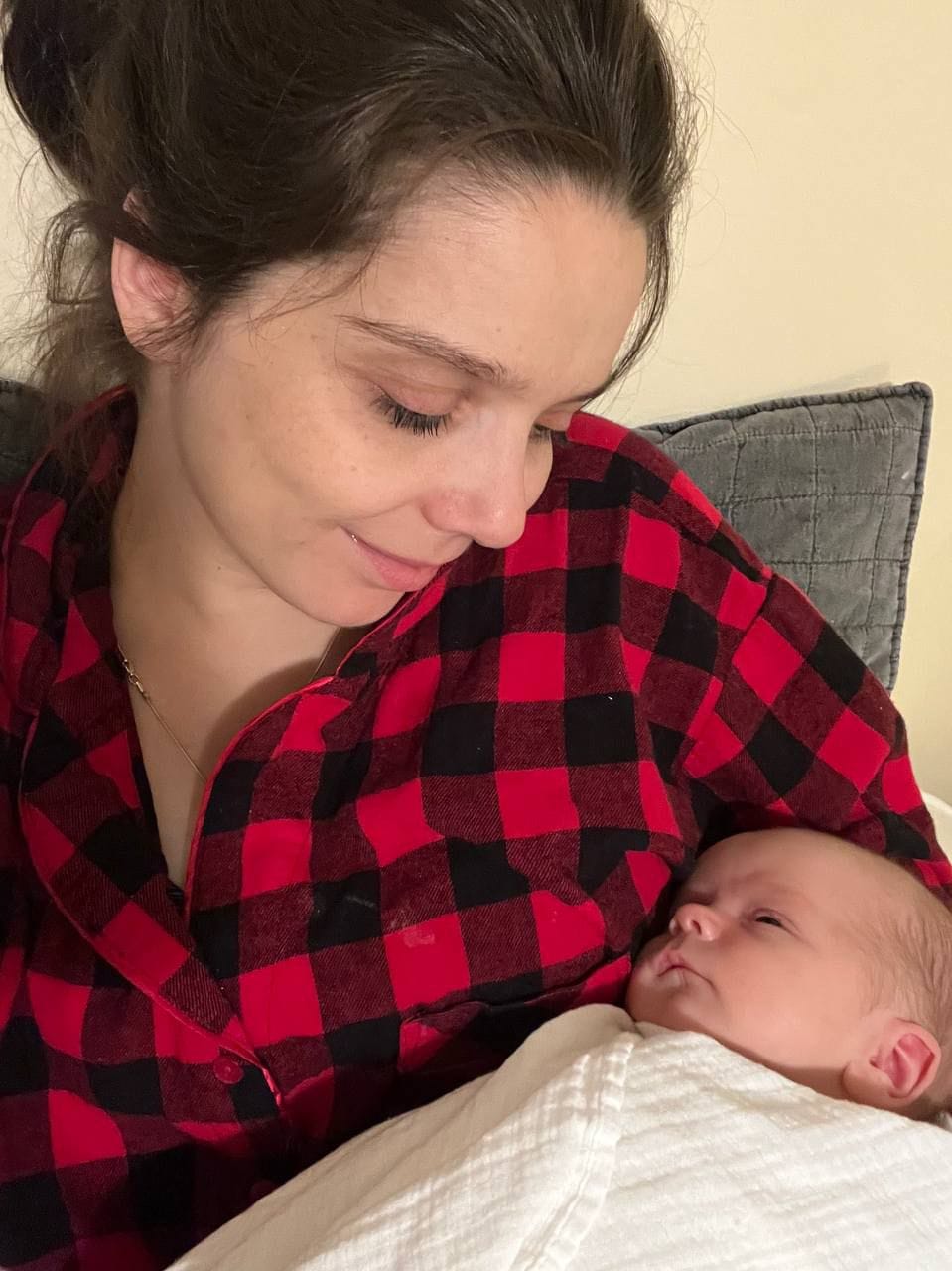 Сенцов стал отцом в четвертый раз и показал новорожденного сына