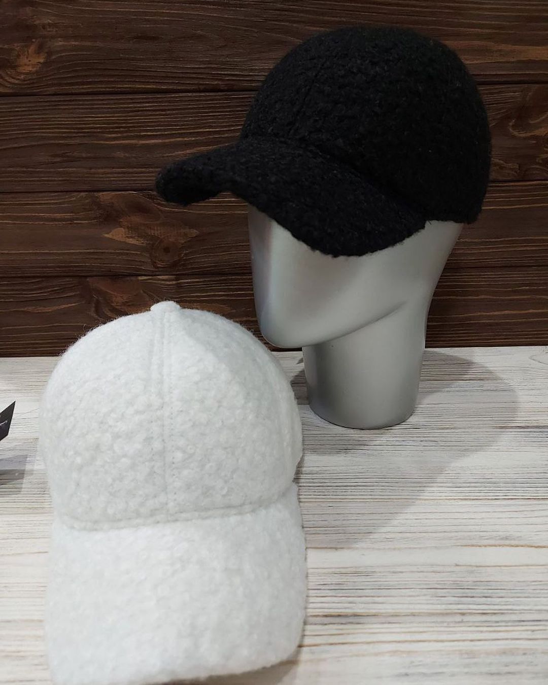 Самые модные шапки 2023 года, которые "порвали" все тренды. Вы еще не купили такую?
