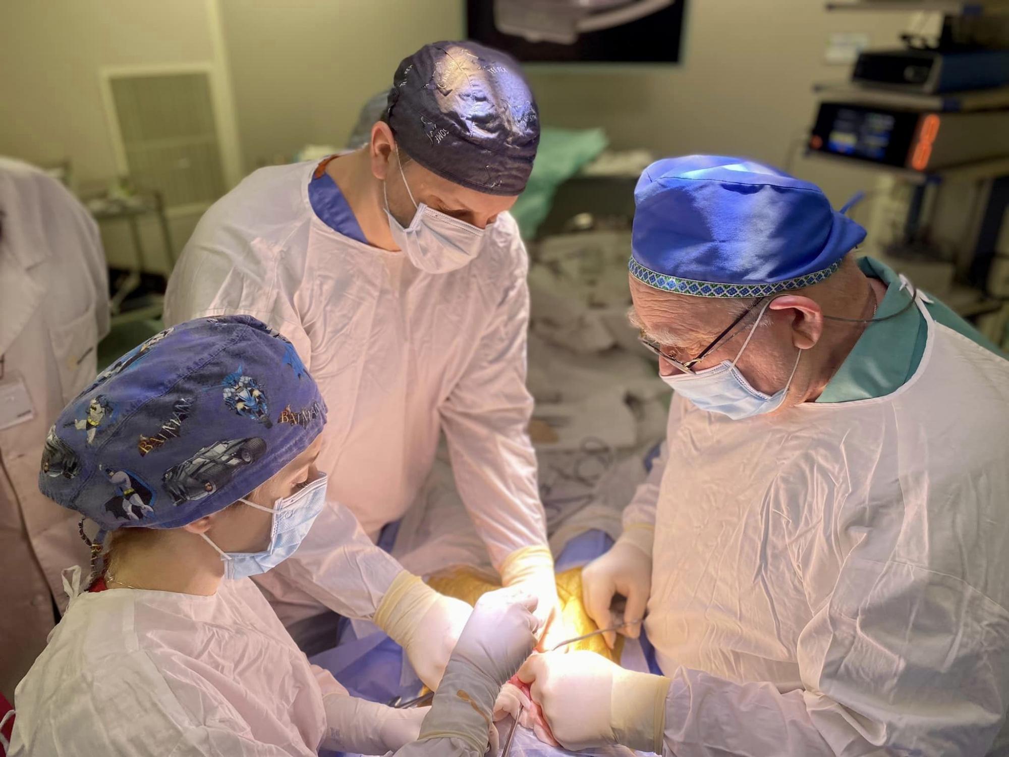 У Києві 3-річний хлопчик проковтнув магніти і місяць жив із ними: батьки не здогадувалися