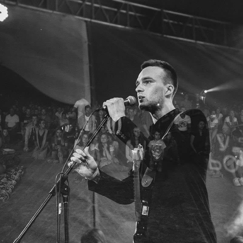 Помер український співак - учасник "Голосу країни". Йому було всього 25