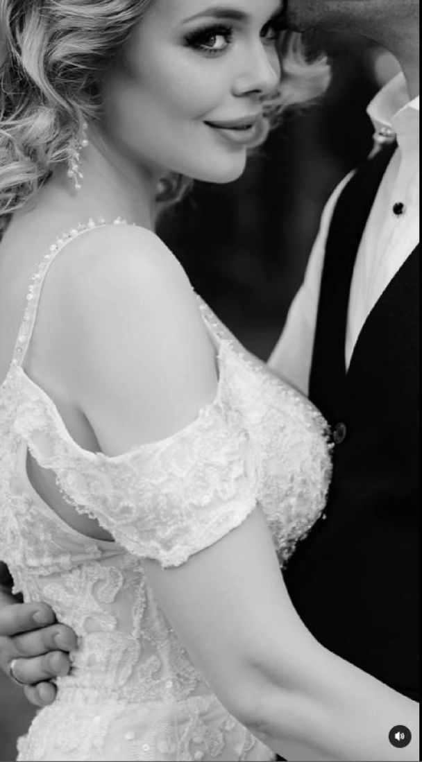 Аліна Гросу показала нового коханого і натякнула, що знову вийшла заміж (фото)