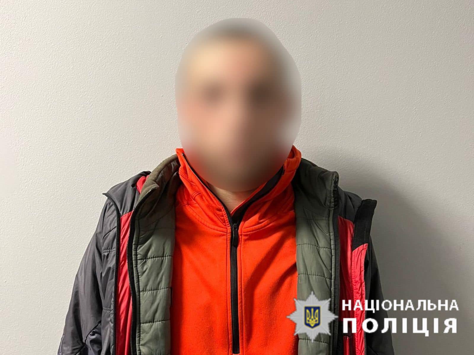 В Виннице циничный вор попросил у бойца мобильник позвонить и убежал, но его догнала карма