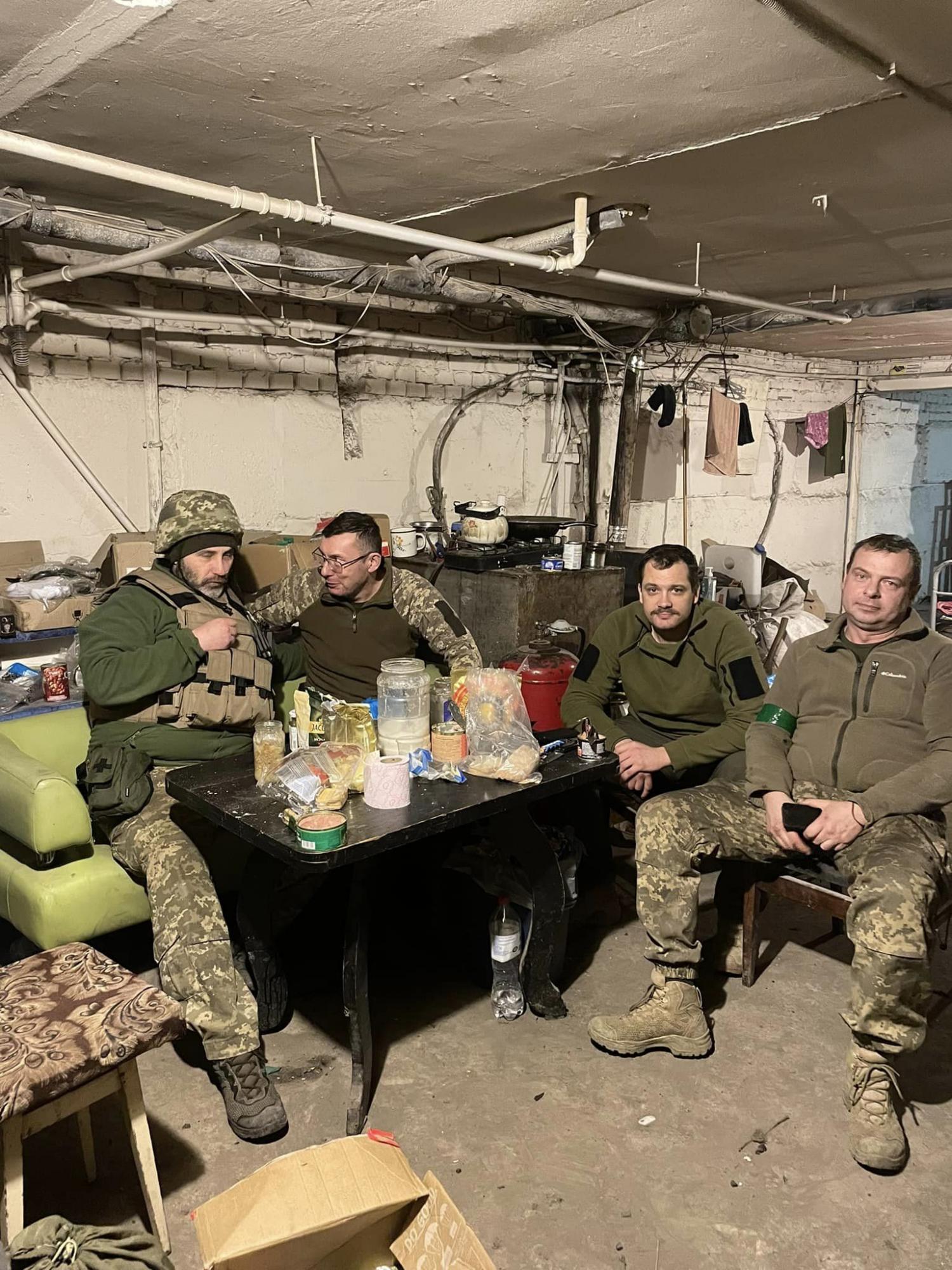 Стало известно, где сейчас Юрий Луценко. Он показал красноречивые фото и видео