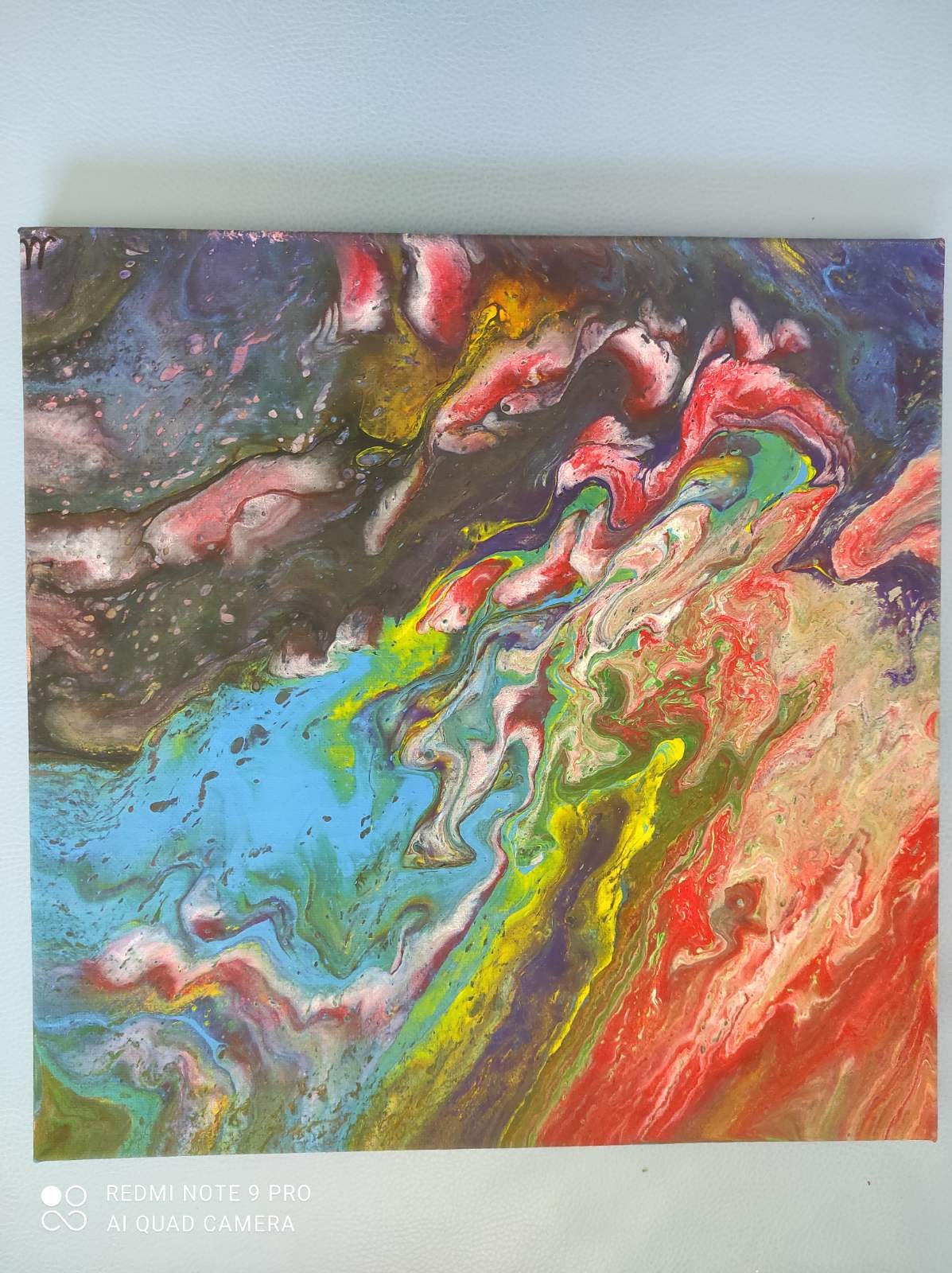 Онкохвора 11-річна Марійка малює та продає картини, щоб допомогти ЗСУ: чуттєва історія