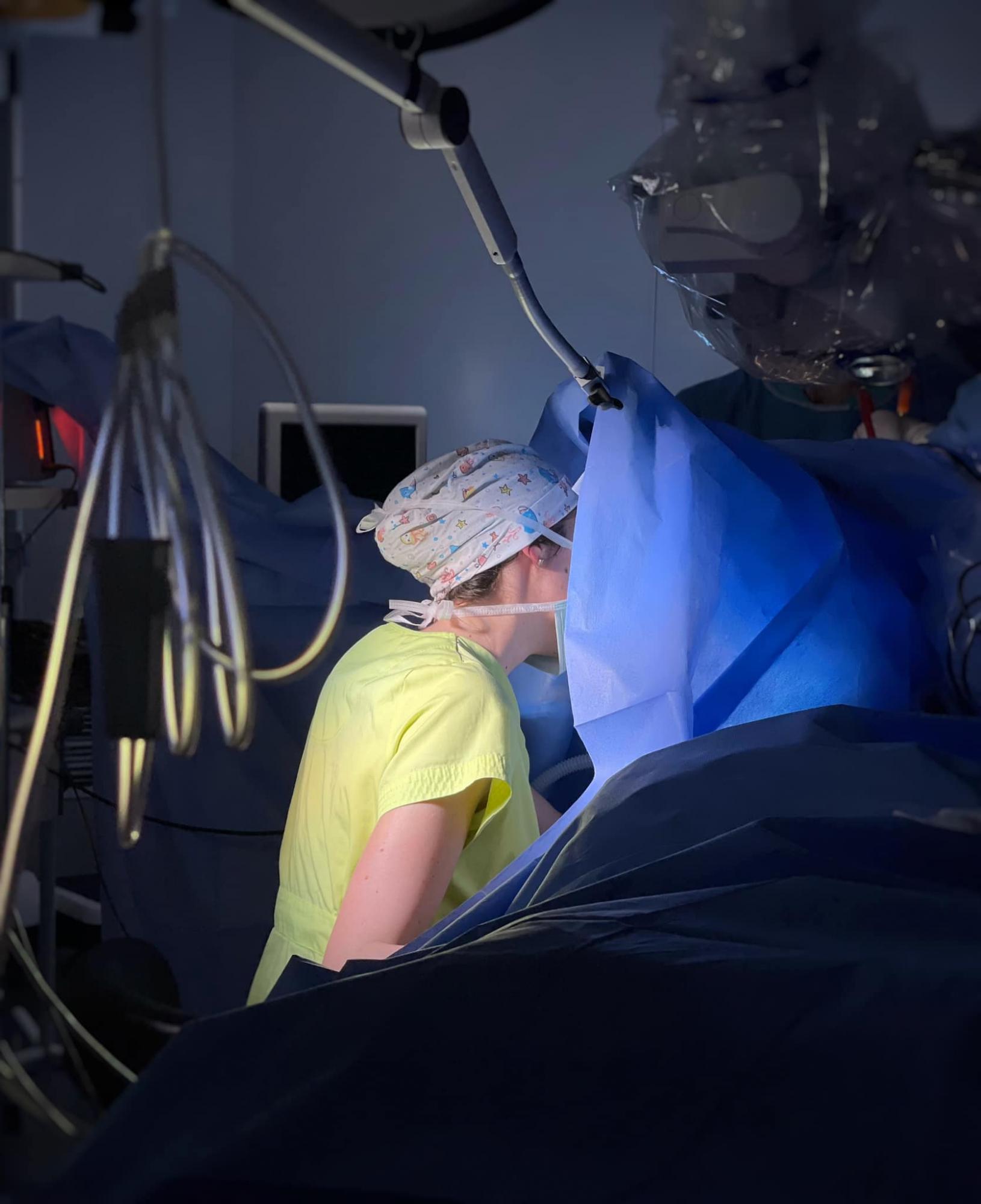 Ребенок говорил во время вмешательства: в Украине впервые провели операцию на мозге с пробуждением