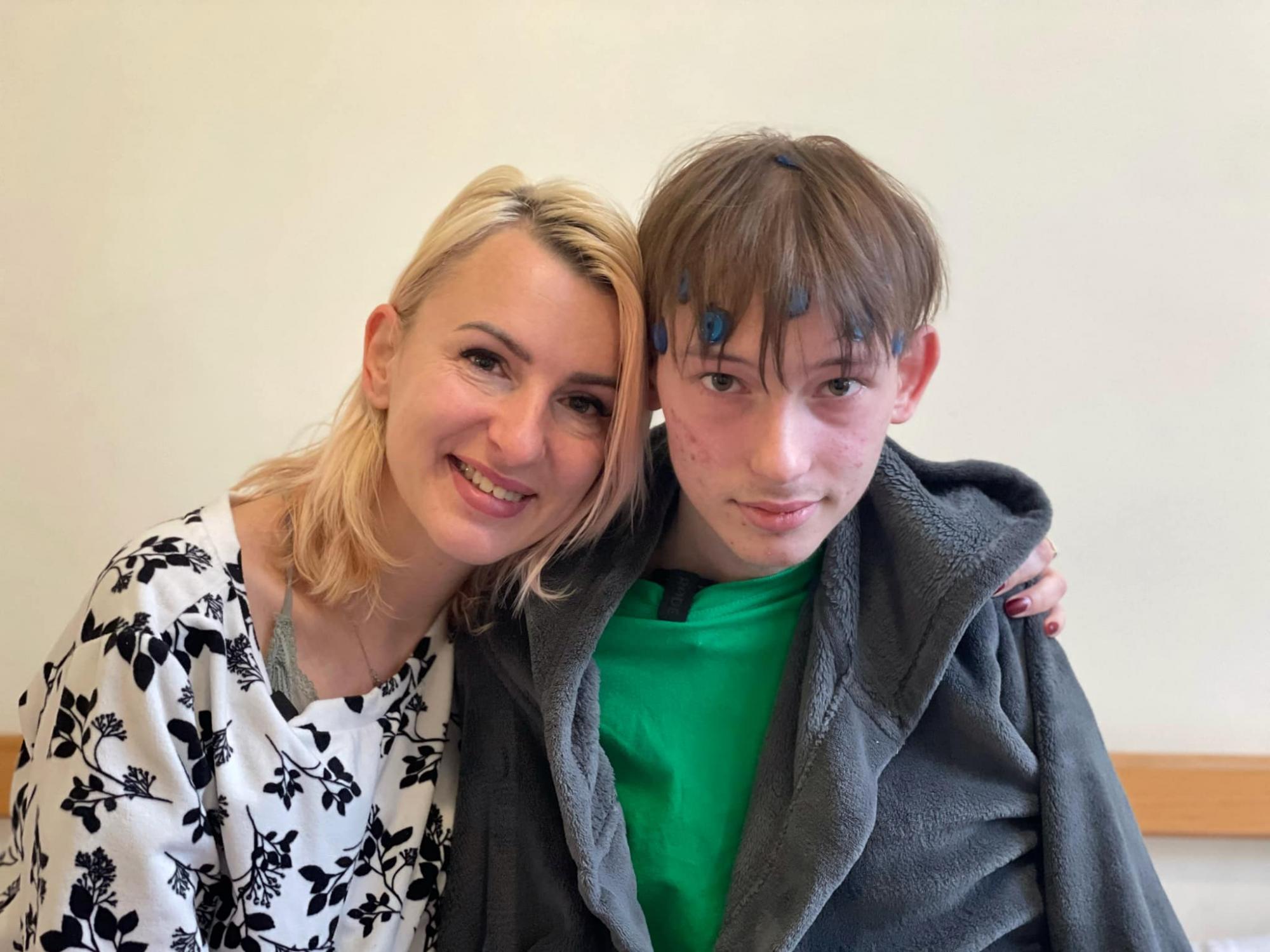 Ребенок говорил во время вмешательства: в Украине впервые провели операцию на мозге с пробуждением