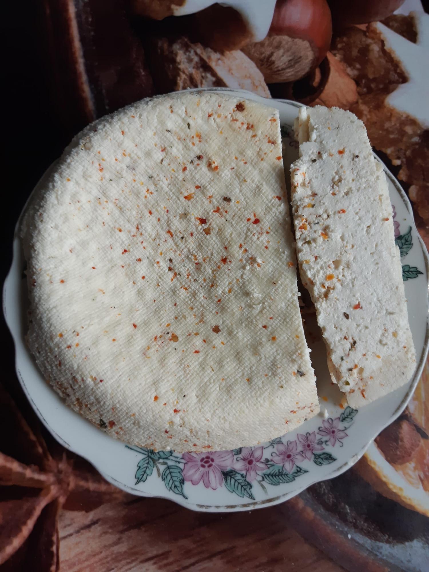 Хватит покупать в магазине! Сыр из трех литров молока и ложки соли