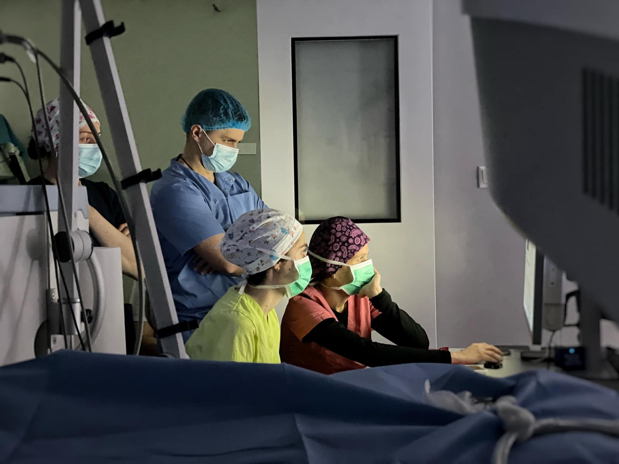 Ребенок говорил во время вмешательства: в Украине впервые провели операцию на мозге с пробуждением