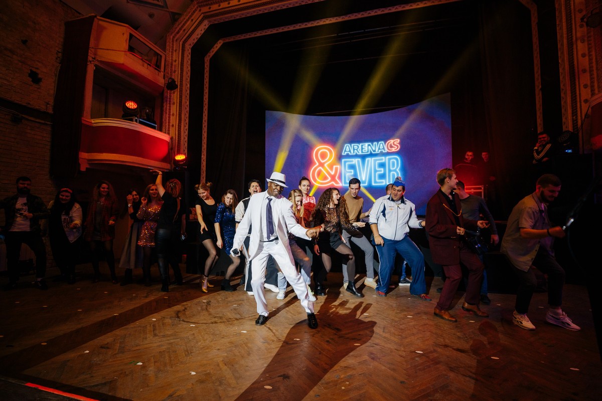 Офлайн корпоратив 2022: лучшие тренды, идеи и форматы