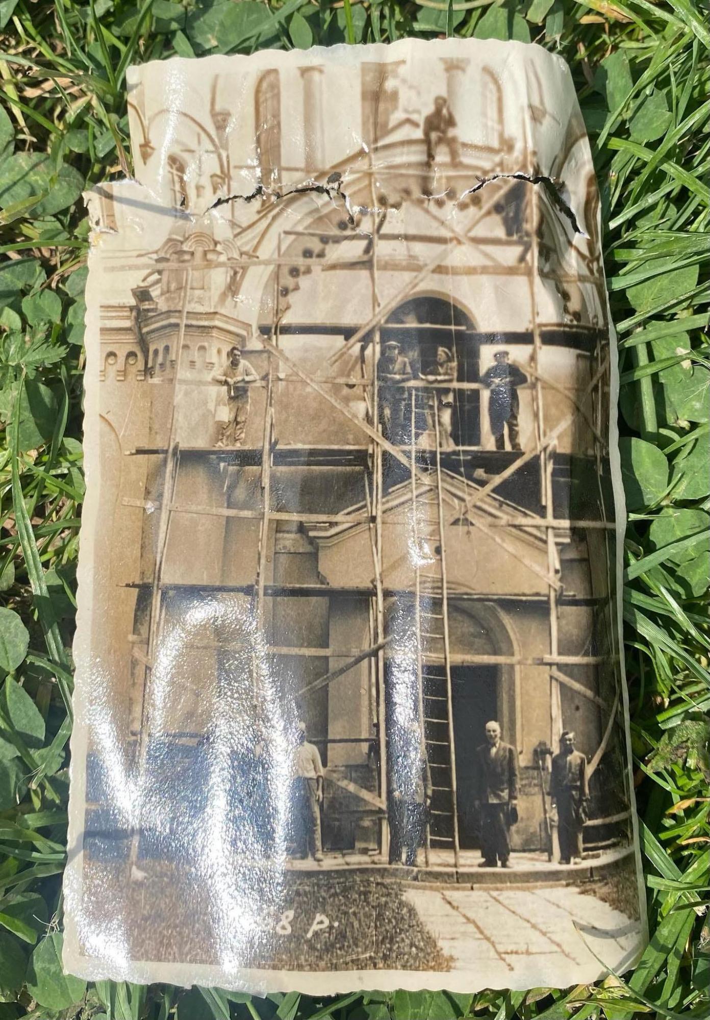 У храмі під Тернополем знайшли "капсулу часу": що в ній було