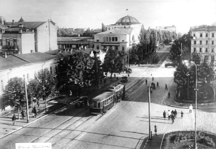 Как выглядел Киев во время и после Великой Мировой войны: архивные фото 1941-1949 годов