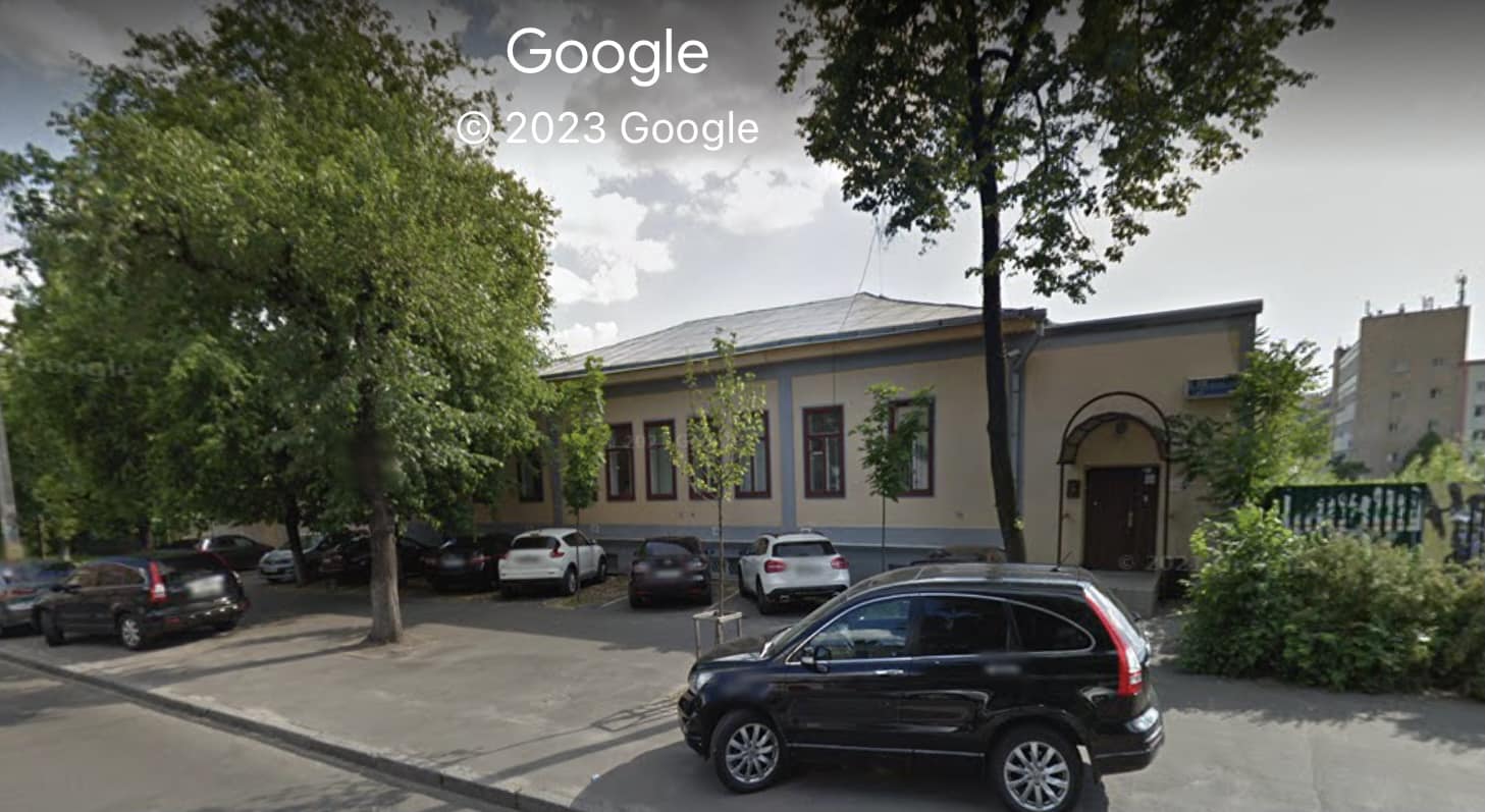 У Києві забудовники знесли один із найстаріших будинків, якому понад 160 років: активісти обурені (фото)