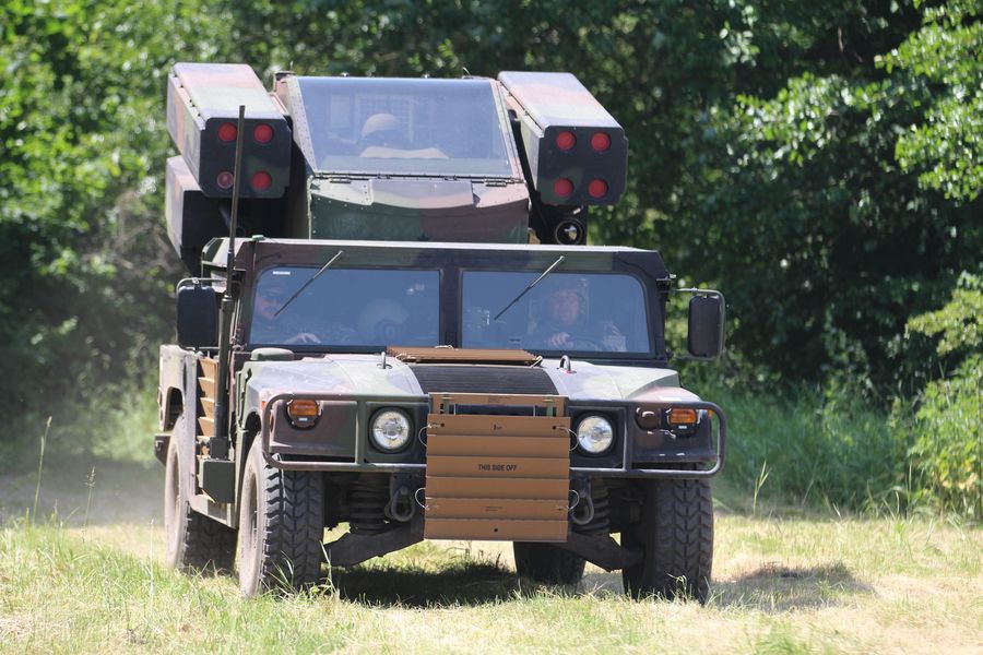 "Месник" в арсеналі України. Головне про ЗРК Avenger і як його застосовують ЗСУ
