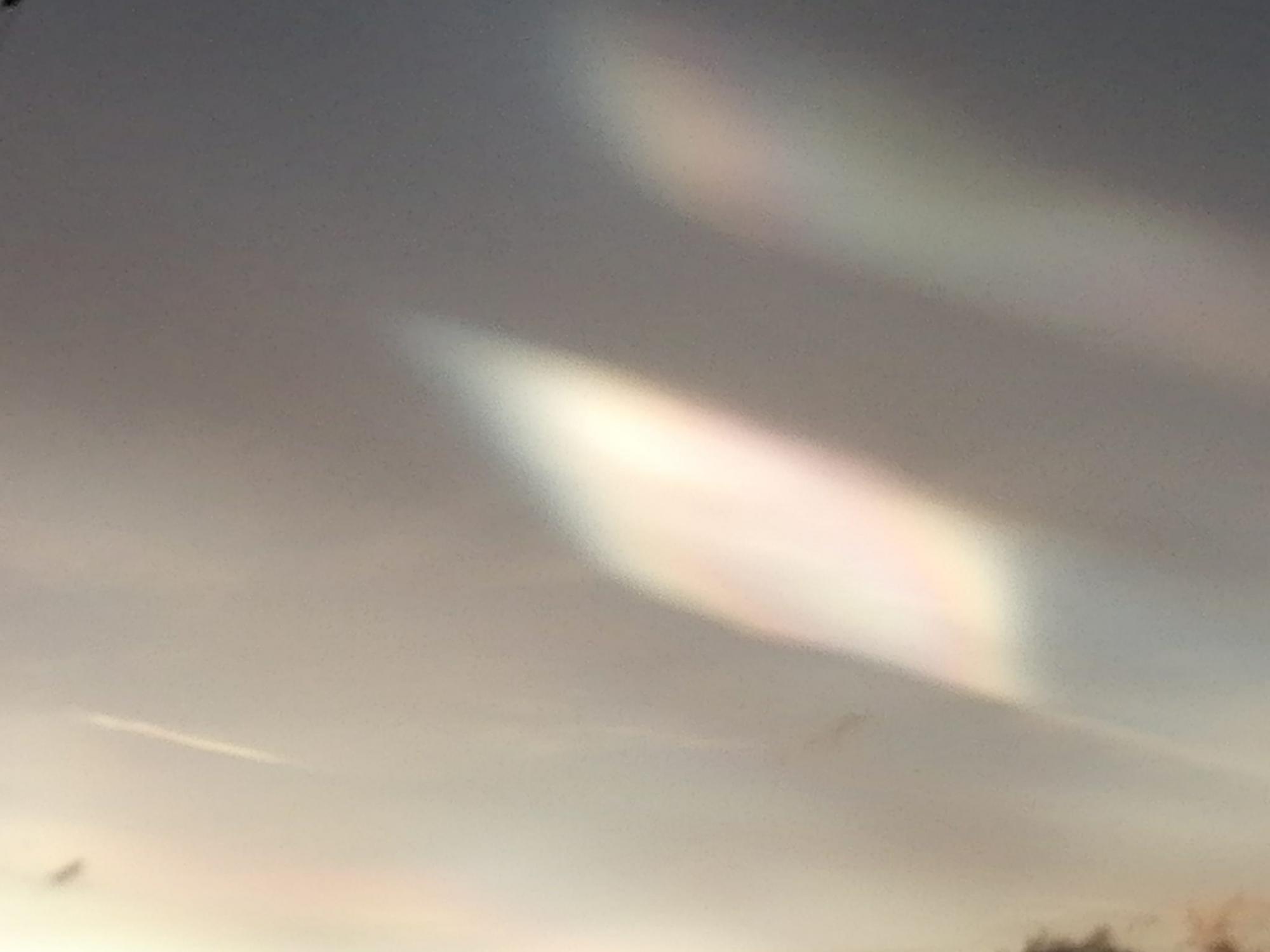 Просто фантастика! Полярники показали "комбо" невероятных аномалий в Антарктике