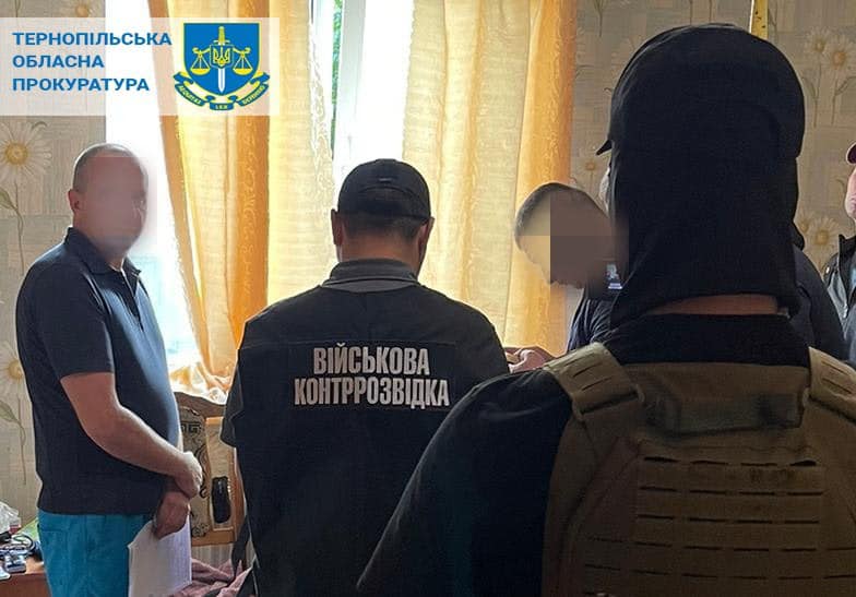 Работал на оккупантов. В Броварах задержали сотрудника колонии из Херсонской области