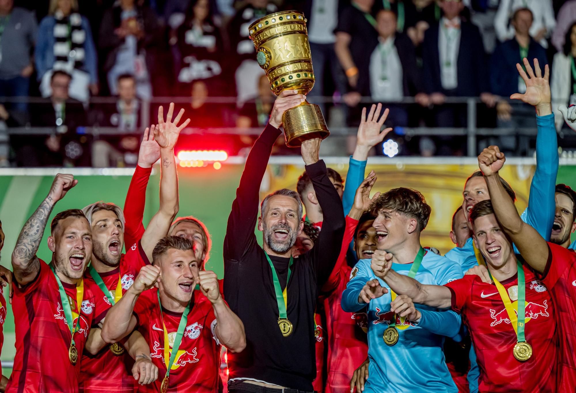 Українці тестують "Реал", бій чемпіонів у боксі та хокейні старти: анонс вихідних у спорті