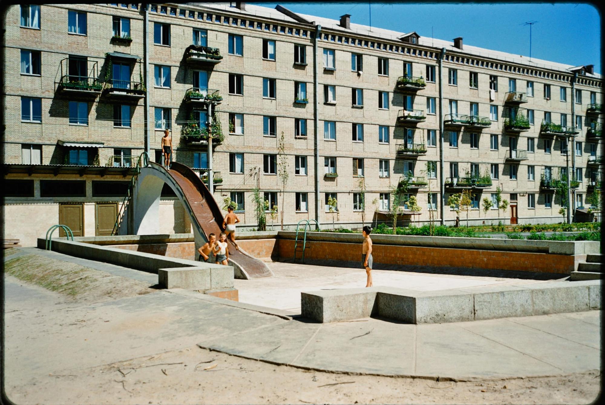 Дивіться, як 70 років тому виглядав перший житловий масив Києва (фото)