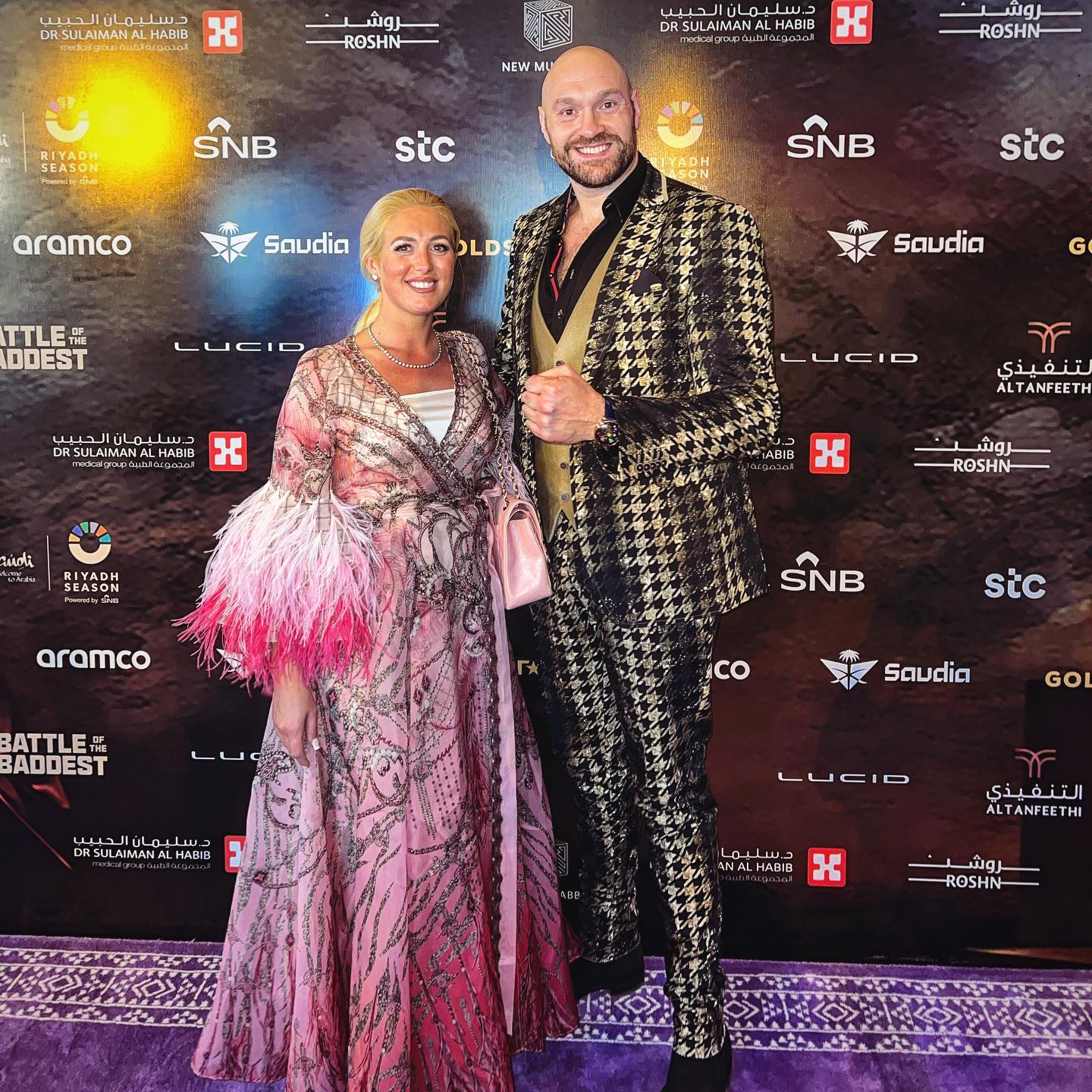 Гламурна Періс, мама 7 янголят. Як виглядає дружина Тайсона Ф'юрі