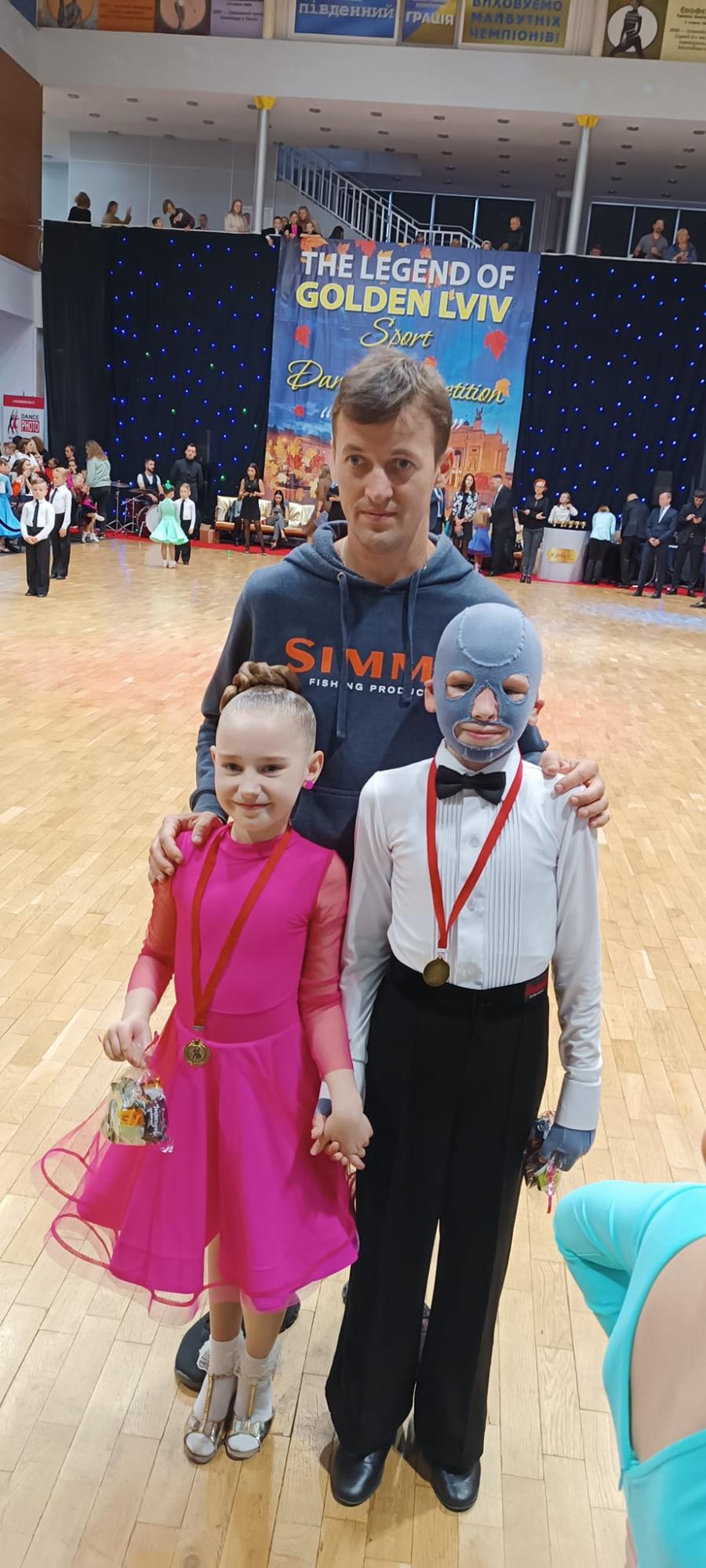 Врачи не знали, выживет ли, а сейчас снова танцует: трогательная история 8-летнего Романа