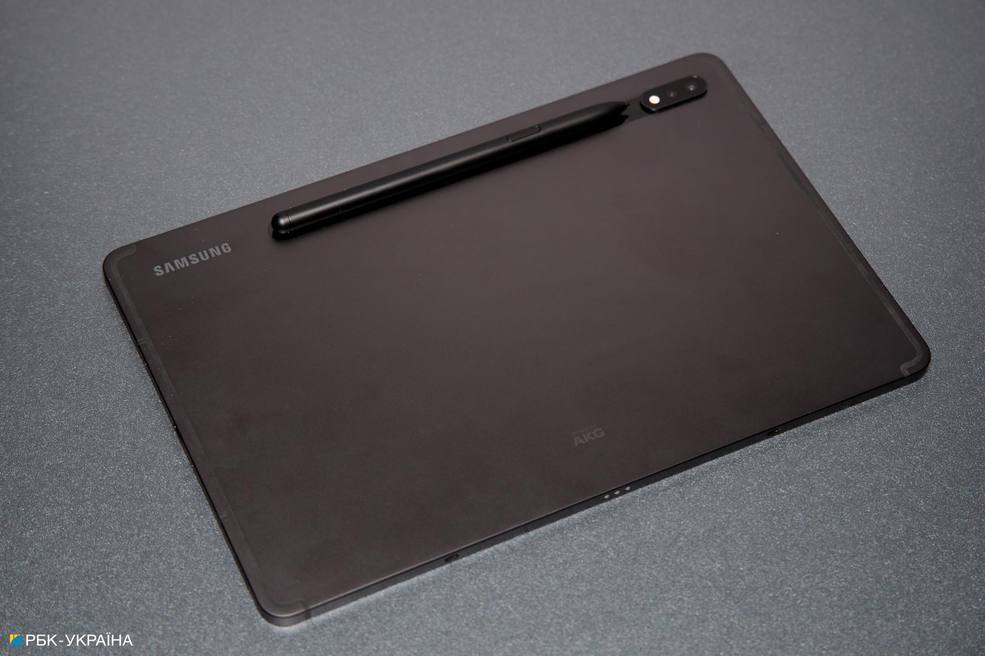 Samsung анонсировала новые планшеты Galaxy Tab S8: характеристики устройств