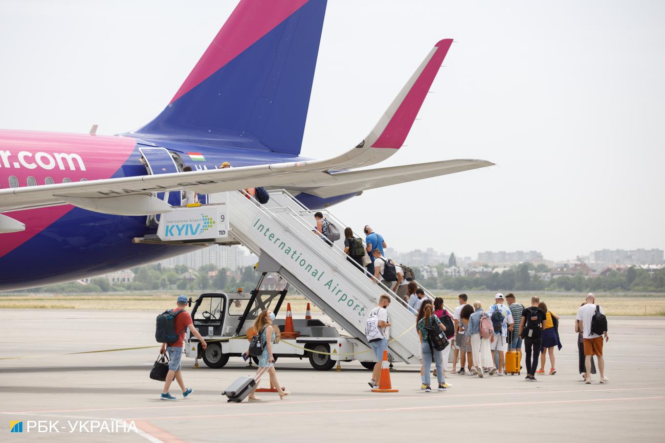 У бік зменшення. Wizz Air змінив плани з базування літаків у Києві