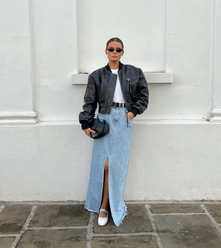 Довга джинсова спідниця - тренд сезону: з чим її поєднувати восени