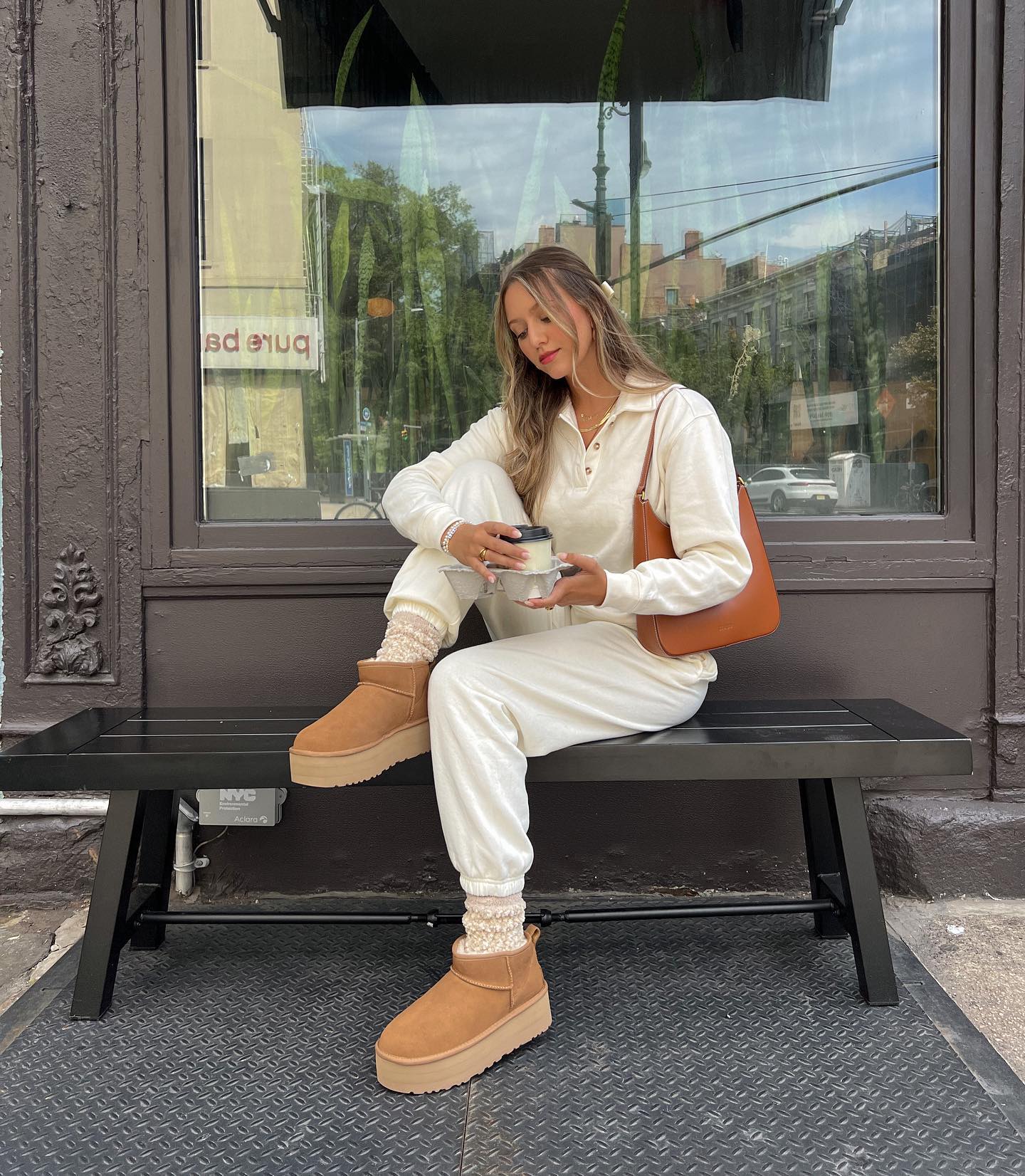 З чим носити уггі взимку, щоб здивувати всіх: таємниці стильного образу